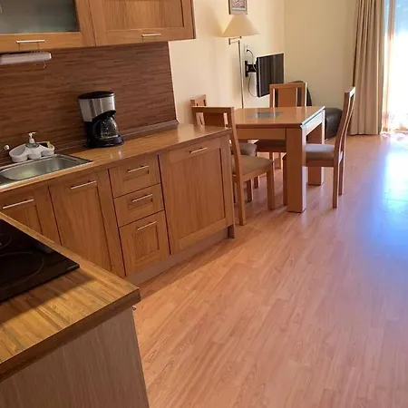 Cute In Garden Of Eden 5* 40m To Beach Apartment