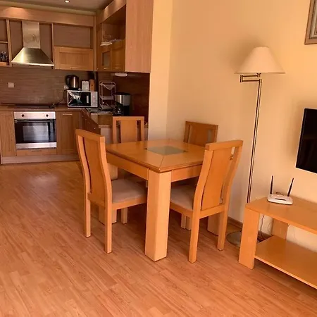 Cute In Garden Of Eden 5* 40m To Beach Apartment *